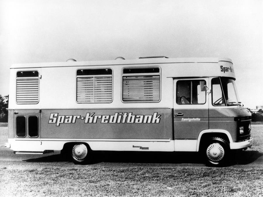  Mercedes-Benz L406D Berger Sparkassenwagen 1967 года  (фото 1 из 1)
